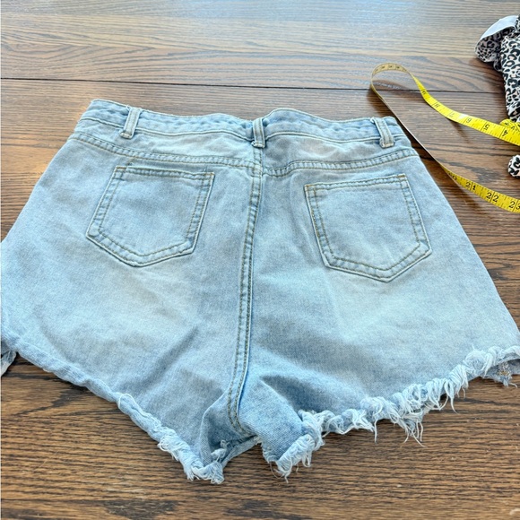 Shein Jean Short - Picture 4 of 4